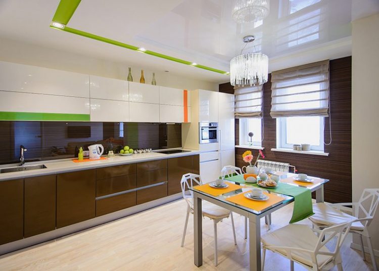 Csokoládé és gyümölcsök - egy élénk színekkel dekorált, modern, 62m2-es lakás