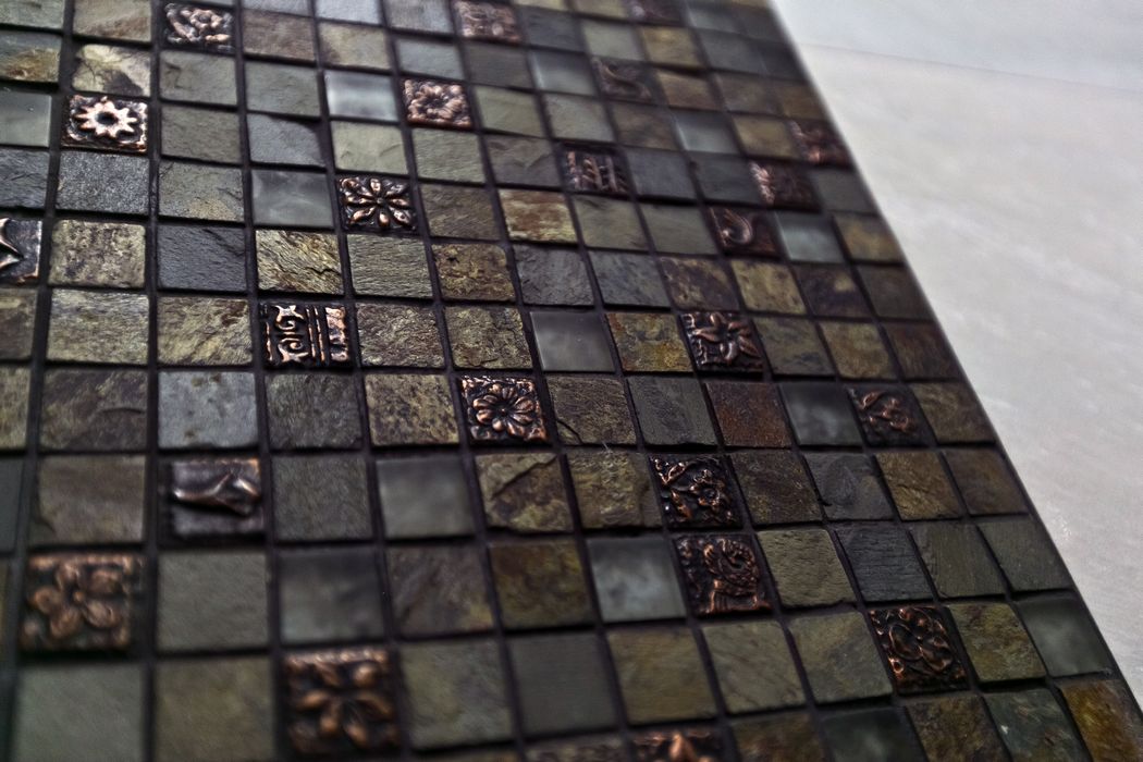 Szép tapéták, fa és kő burkolatok, beépített erkély - új, modern, kétszobás, 64nm-es lakás