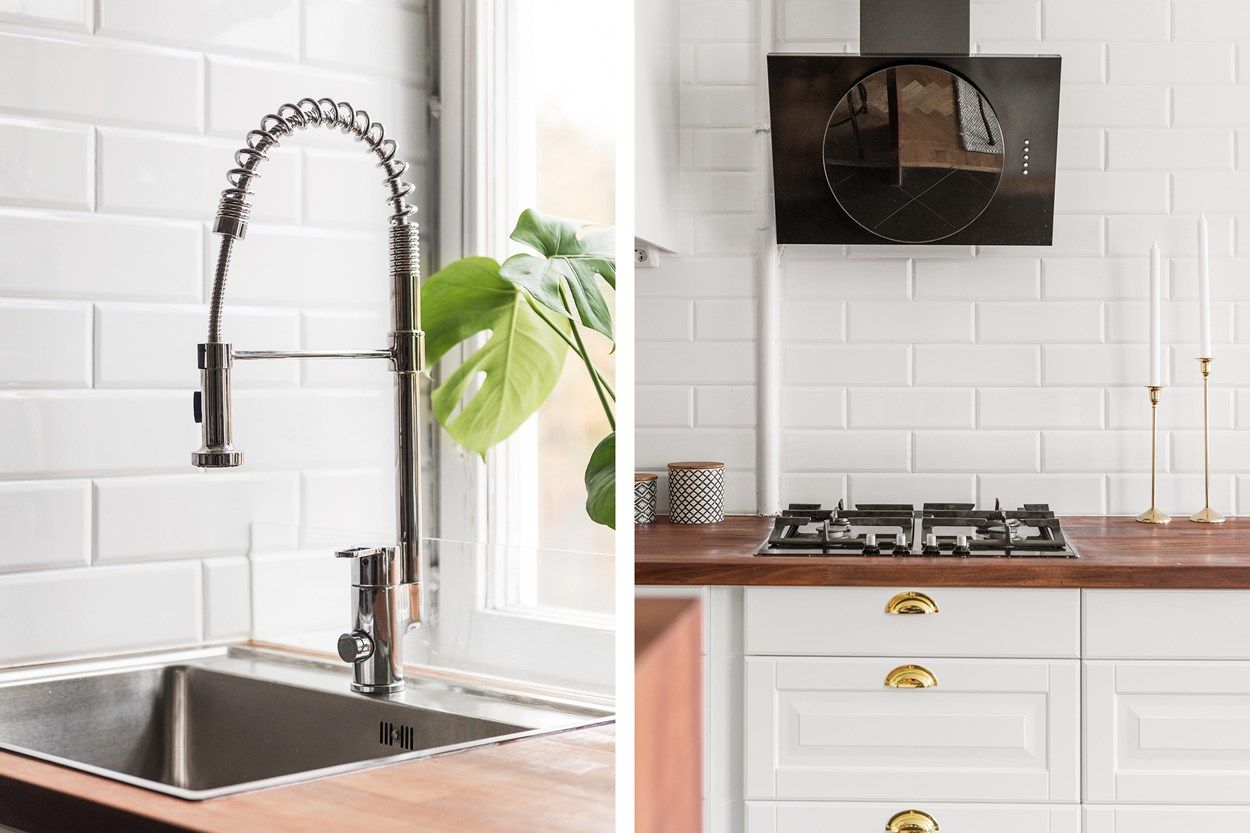 Tiszta fehér, meleg fa és szürke színekkel berendezett 66m2-es, kétszobás lakás tágas, nyitott nappali konyha étkezővel