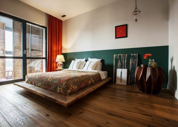 Modern dizájn és ázsiai elemek ötvözete egy hangulatos 70m2-es lakásban - sok természetes fa, piros és zöld színek