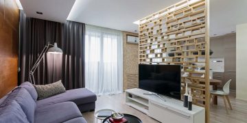 Modern lakás természetes anyagokkal és színárnyalatokkal - 84m2 - fa padló, furnérlemez, famozaik és tégla