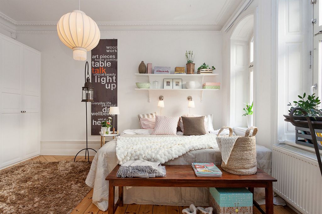 Fenyő padló, íves ablakok, szép, tágas konyha étkezővel - 87nm-es szép lakás Fenyő padló, íves ablakok, szép, tágas konyha étkezővel - 87nm-es szép lakás