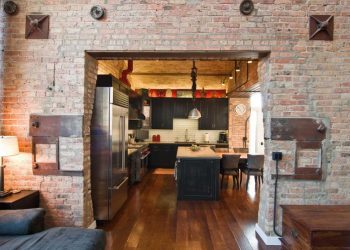 Különleges: többszintes lakás egy volt sütöde fantasztikus ipari épületében