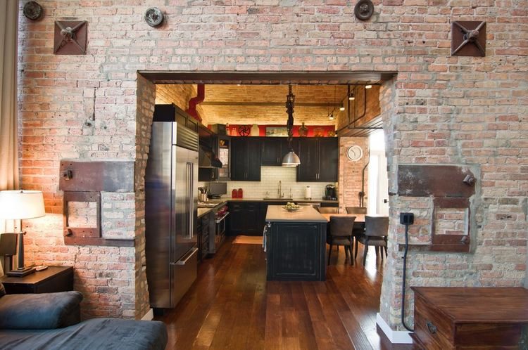 Különleges: többszintes lakás egy volt sütöde fantasztikus ipari épületében