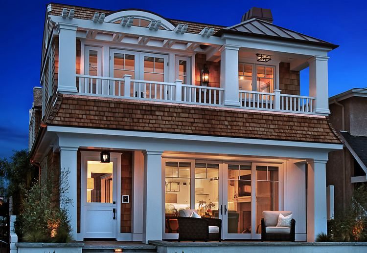 Otthonos és nagyon hangulatos ház belső udvarral és kis tetőterasszal