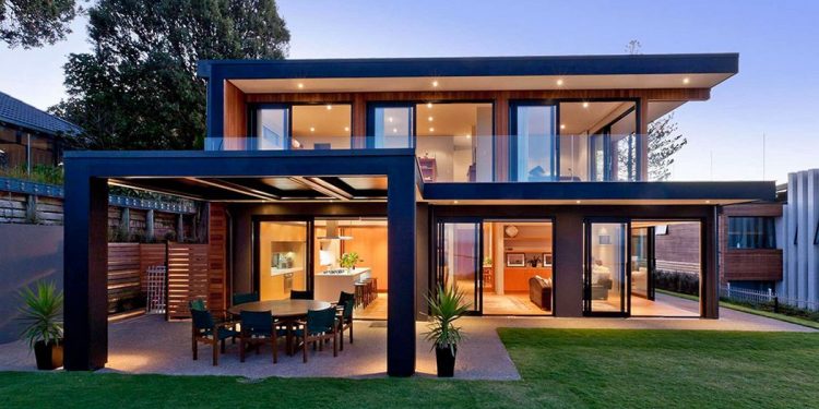 Nyitottság, természetesség és egyszerűség - kétszintes modern vízparti ház