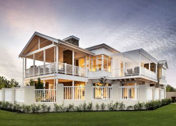 Álomotthonok: fehér ház könnyed természetességgel és remek belső terekkel, teraszokkal