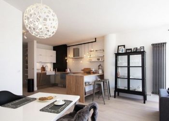 Skandináv stílusban berendezett modern lakás - de nem Svédországból