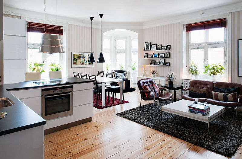 104nm-es elegáns lakás nyitott nappai, konyha, étkező zónával, kontrasztos dekorációval 2