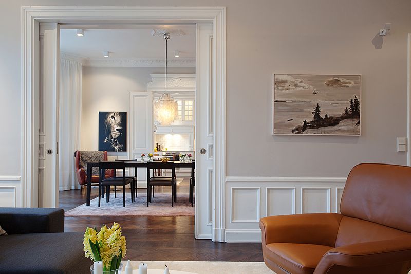 Ízlésesen berendezett 155nm-es ötszobás polgári lakás, gyönyörű cserépkályhákkal 2