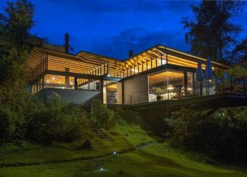 Nyitottságot, nyugalmat sugárzó otthon - ház a zöldben, tágas terasszal