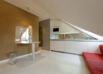 Felújított tetőtéri minigarzon - a minimális élettér 1