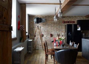 Férfias lakberendezés és vintázs dekoráció egy londoni loft lakásban 1