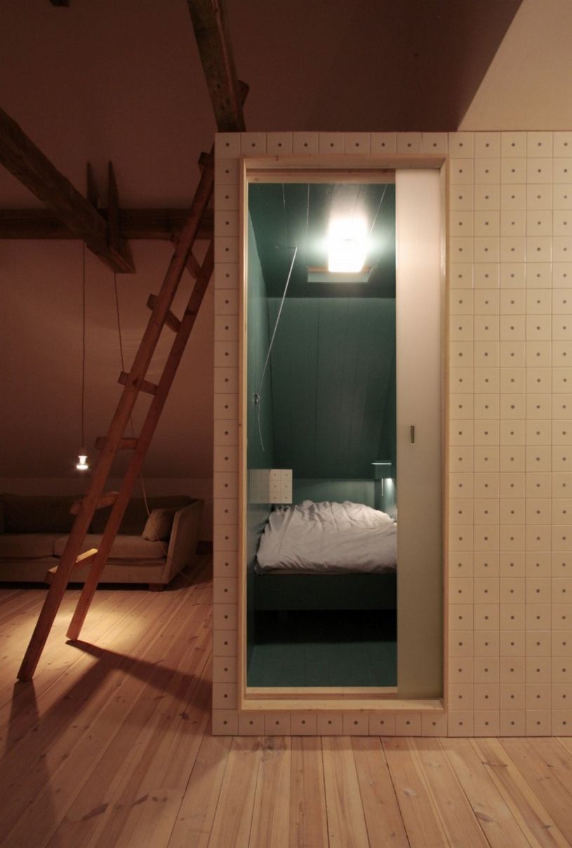 Föhr sziget, Németország - tradicionális ház kívül, szeszélyes enteriőrök belül - Karin Matz & Francesco di Gregorio Föhr sziget, Németország - tradicionális ház kívül, szeszélyes enteriőrök belül