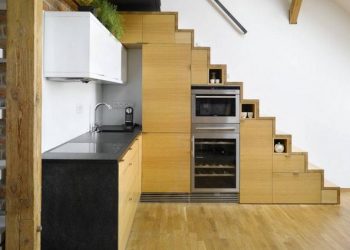 Mini loft természetes anyagokkal - kő, tégla és fa 1