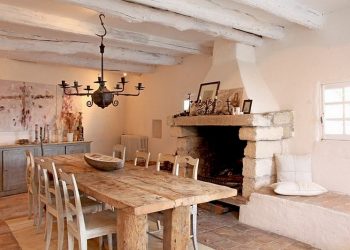 Parasztház, nagyon hangulatos vidéki stílusú dekorációval