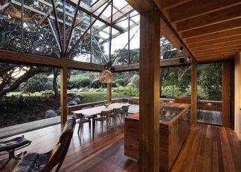 Pohutukawa fák alatt - ház Új-Zélandon összhangban a természeti környezetével 1