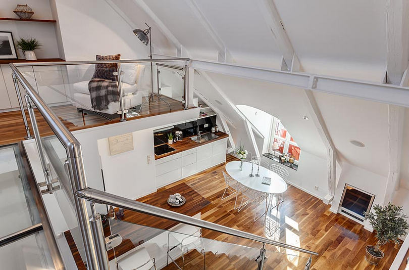 Elegáns belső kétszintes tetőtéri lakás - tágas térszervezéssel, letisztult lakberendezéssel - nyitott nappali konyha zóna