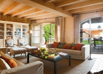 Mediterrán lakberendezés - A tökéletes nyaraló - három évszázad emlékeivel a kőfalakban és gerendákban" defdescription="Mediterrán stílus - A tökéletes nyaraló - három évszázad emlékeivel a kőfalakban és gerendákban