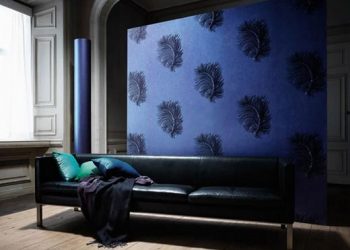 Az igazán elegáns, glamour hatás eléréséhez az egyik garantált eszköz egy pompás tapéta elhelyezése a lakás, szoba megfelelő pontján