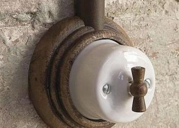 Retro villanykapcsolók és kapcsolópanelek a a Fontini-től