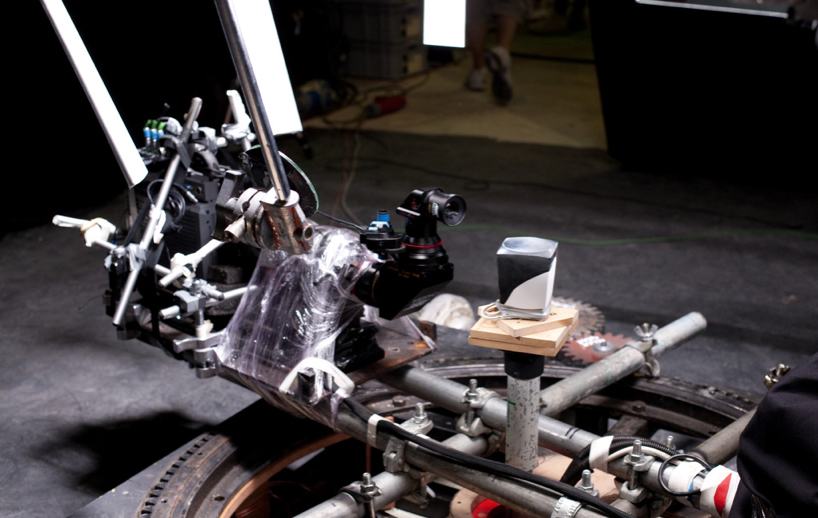 Hangszobrászat - gyönyörű kompozíciók festék és hangrezgés segítségével