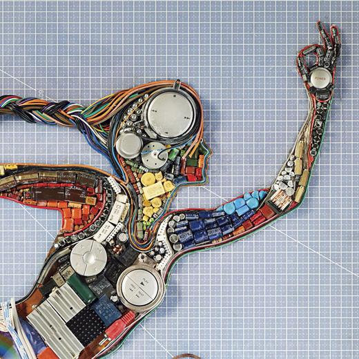 Látványos, kreatív plakátok egy reklámkampányhoz elektronikus hulladékokból