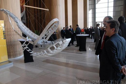 Berecz András "CET" című alkotása Berecz András "CET" című alkotása