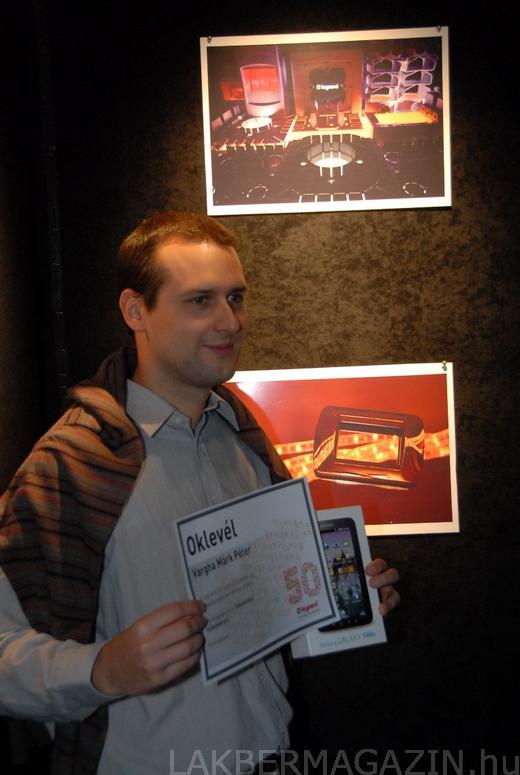 a fotópályázat legjobb felvételének Vargha Márk Péter "Futurisztikus előadóterem" elnevezésű munkája bizonyult a fotópályázat legjobb felvételének Vargha Márk Péter "Futurisztikus előadóterem" elnevezésű munkája bizonyult