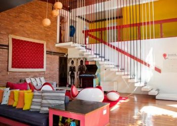 Vidám, színes munkakörnyezet - kreatív irodaberndezés, kreatív munkához 01