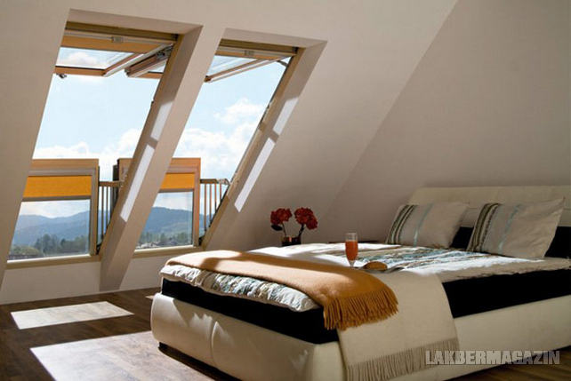 Tetőtéri ablak rendszer innovatív erkély funkcióval - FAKRO FGH-V 4