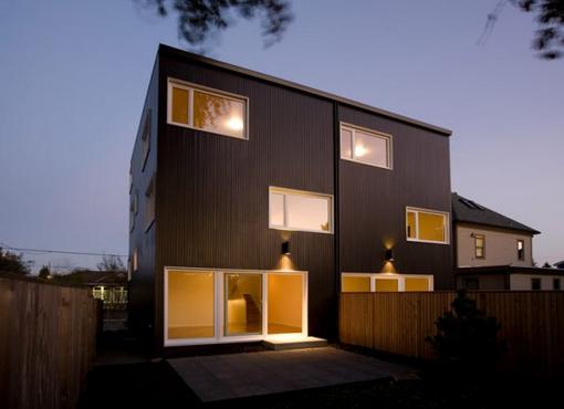 ikerhaz-cedrusfa-burkolattal-11