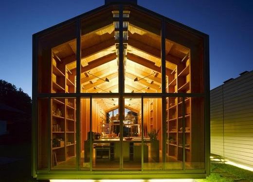 Modern, minimalista otthon és munkahely - a csónakház ihlette Nobis House