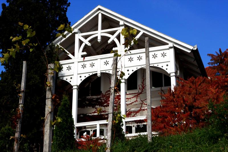 Veranda a sziklák alatt - Szeremley Huba