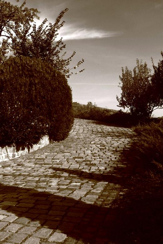 Veranda a sziklák alatt - Szeremley Huba