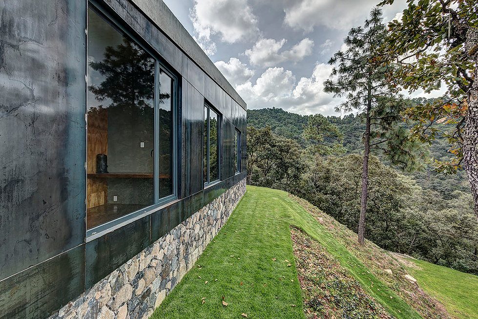 Fa, üveg, polírozott acél, beton és csodás panoráma - Casa GG / Elías