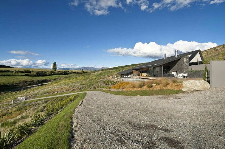 Hawkesbury Residence by Marmol Radziner farm_a_vilag_vegen_hawkesbury_haz_uj_zeland_marmol_radziner_epitesz_studio_01
