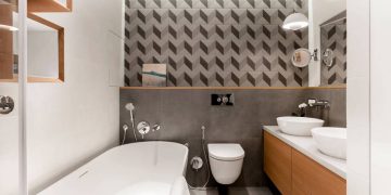 Fürdőszoba burkolat (31 fotó) ötletek káddal és zuhanyfülkével kialakított fürdők dekorációjához