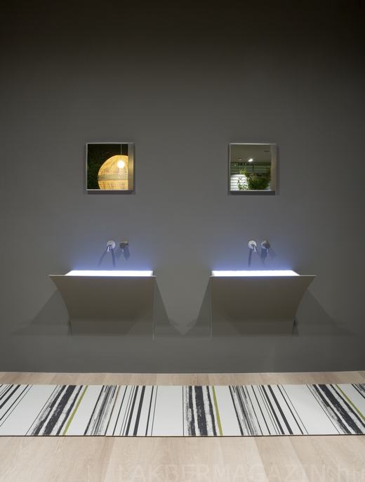 A fallal egységben megjelenő mosdó | antoniolupi - Strappo A fallal egységben megjelenő mosdó | antoniolupi - Strappo