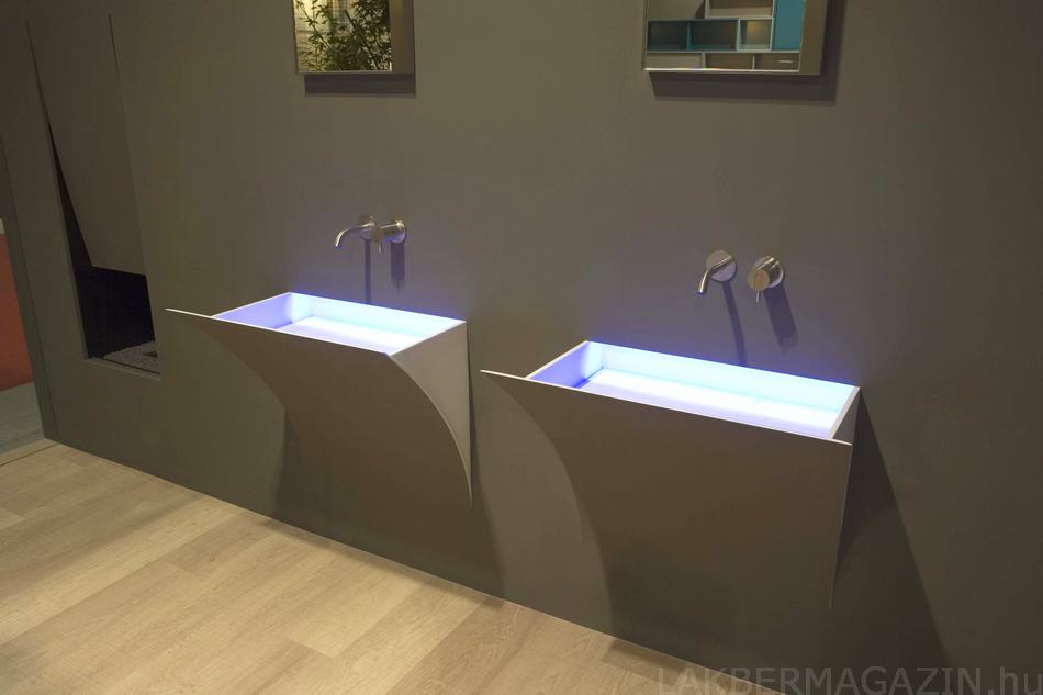 A fallal egységben megjelenő mosdó | antoniolupi - Strappo A fallal egységben megjelenő mosdó | antoniolupi - Strappo