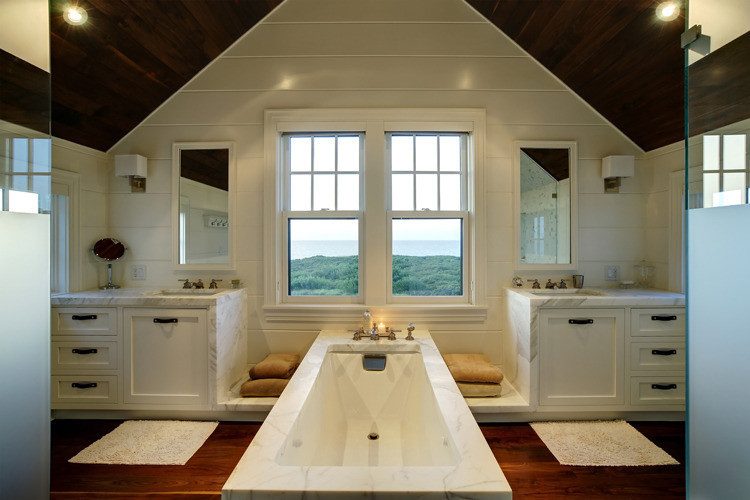 Fürdőkád az ablakban - különleges fürdők, ahol a víz és látvány egyszerre kényeztetnek