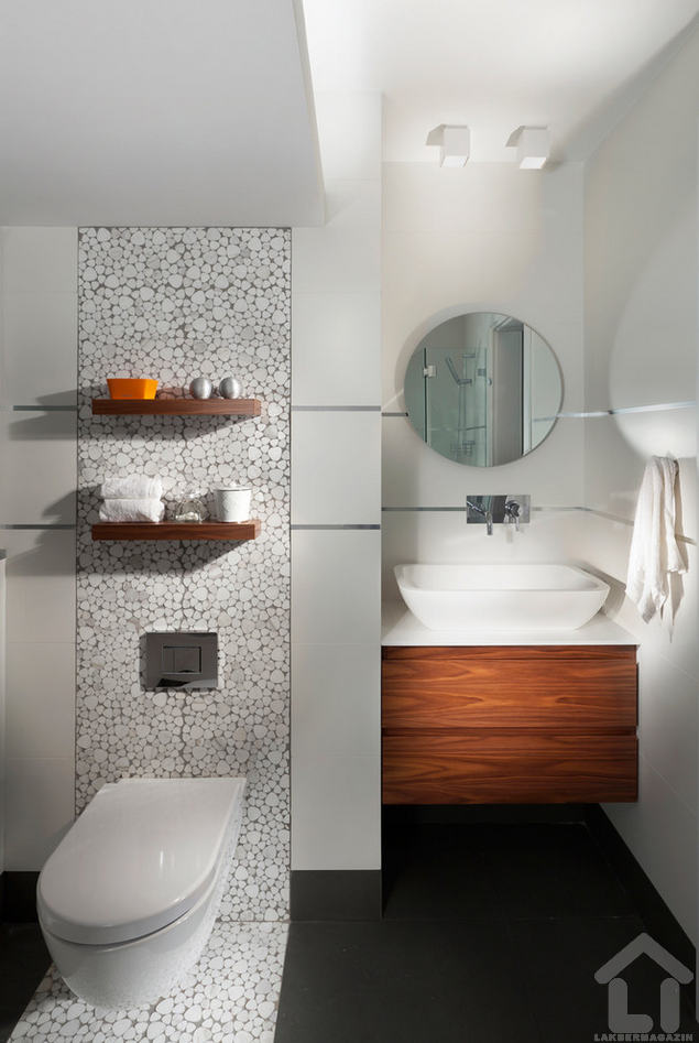 Letisztult kombináció kellemes fa fürdőszoba bútor fronttal és lágy vonalú nagy mosdóval