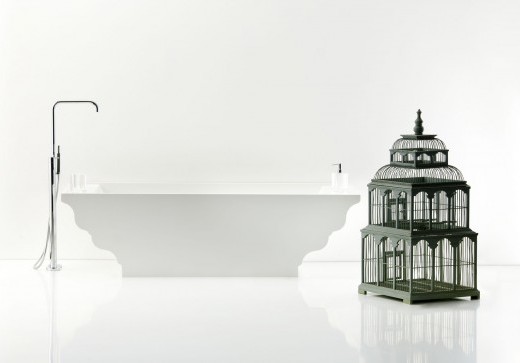 Az olasz RAPSEL design szaniter és fürdőszoba felszerelés gyártó cég Grandtour fürdőkádja modern és klasszikus egyben.