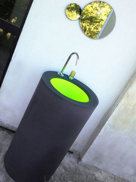 Színes szabadon álló mosdó - WET Fusion II led világítással 01