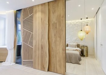 Hálószoba felújítás és berendezés, világos, természetes, kényelmes, tágas kialakítás sok tárolóhellyel, szép fa elemekkel