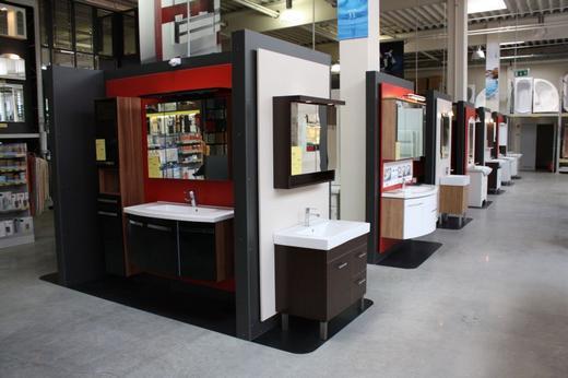 Átépült a bauMax Bp. XVII. kerületi áruháza