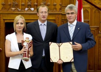 Magyar Termék Nagydíjat kapott a Poli-Farbe és a DuPont közös termékfejlesztése a Poli-Farbe Neo falfesték