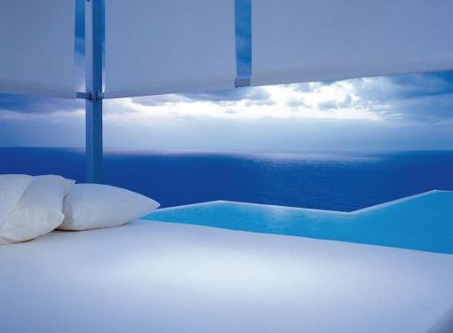 Outdoor-White-daybed-by-Gandia-Blasco-9