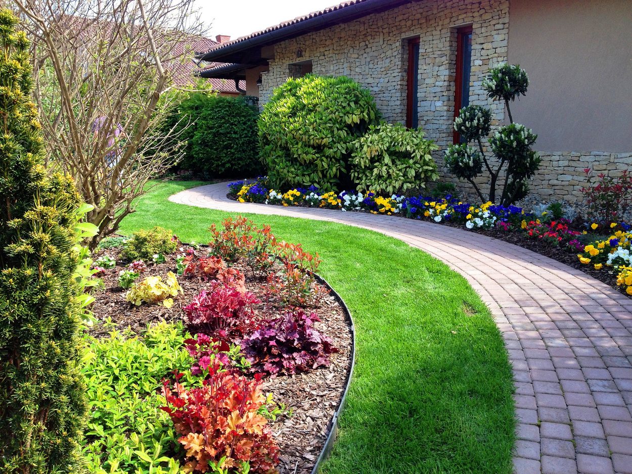 Mediterrán előkert Mediterrán előkert