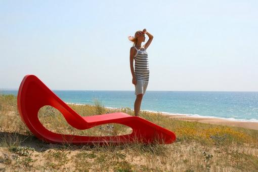 Organikus kerti bútor design újrahasznosított műanyagból